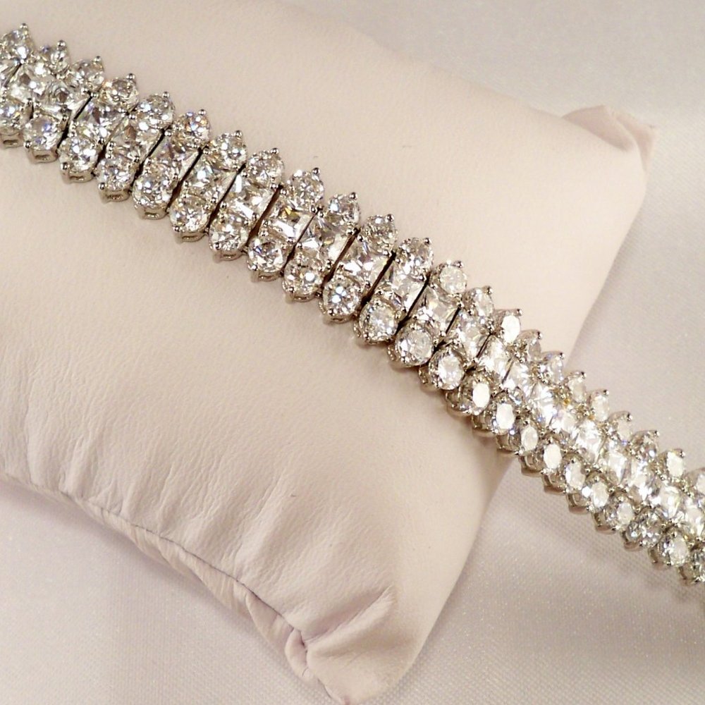 NEW Princess & Round Cut Cubic Zirconias Silver Bracelet